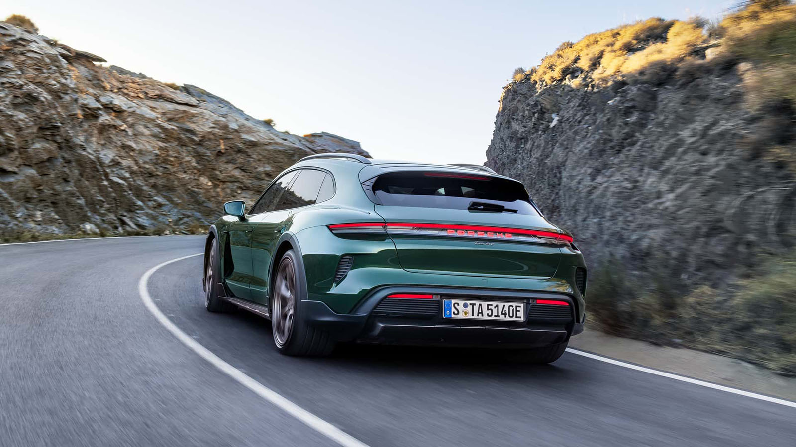 Η Porsche εργάζεται ήδη για την δεύτερη γενιά της Taycan